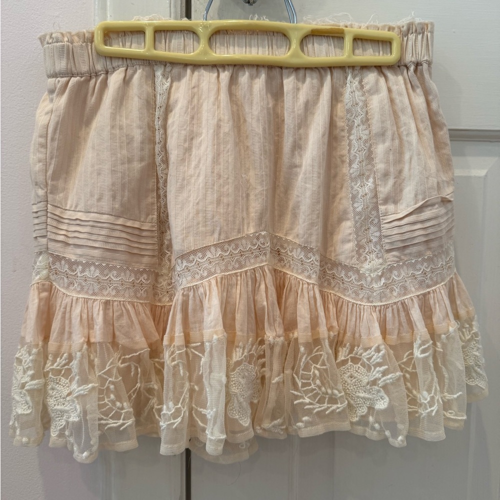 LoveShackFancy
Embroidered Accent Mini Skirt